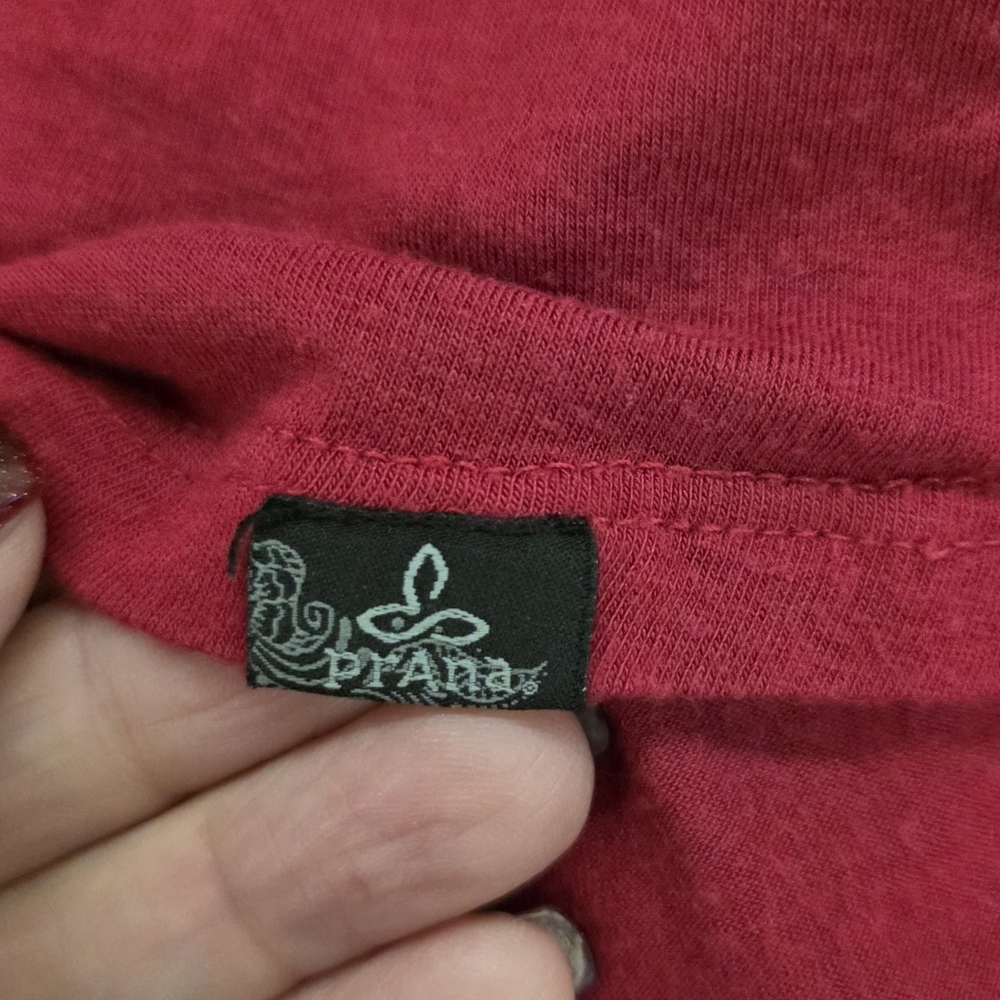 🔥prAna Raspberry Pink Long Sleeve Pocket Tee Scoop Neck Top Medium - Picture 4 of 7